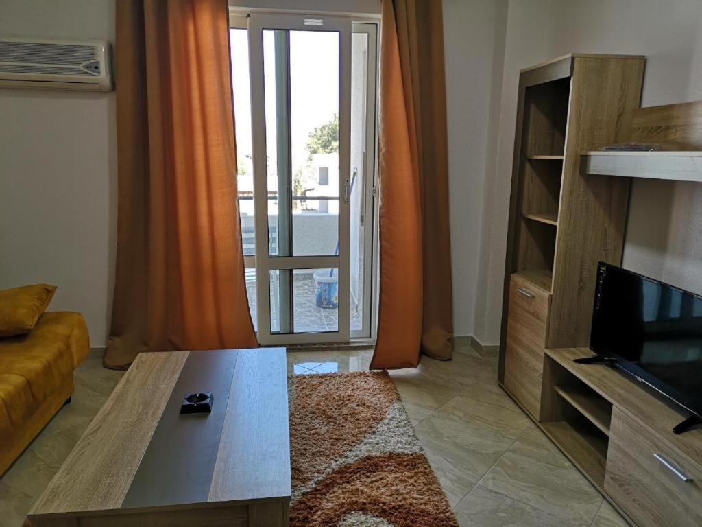 Berin Apartments Ulcinj Bagian luar foto