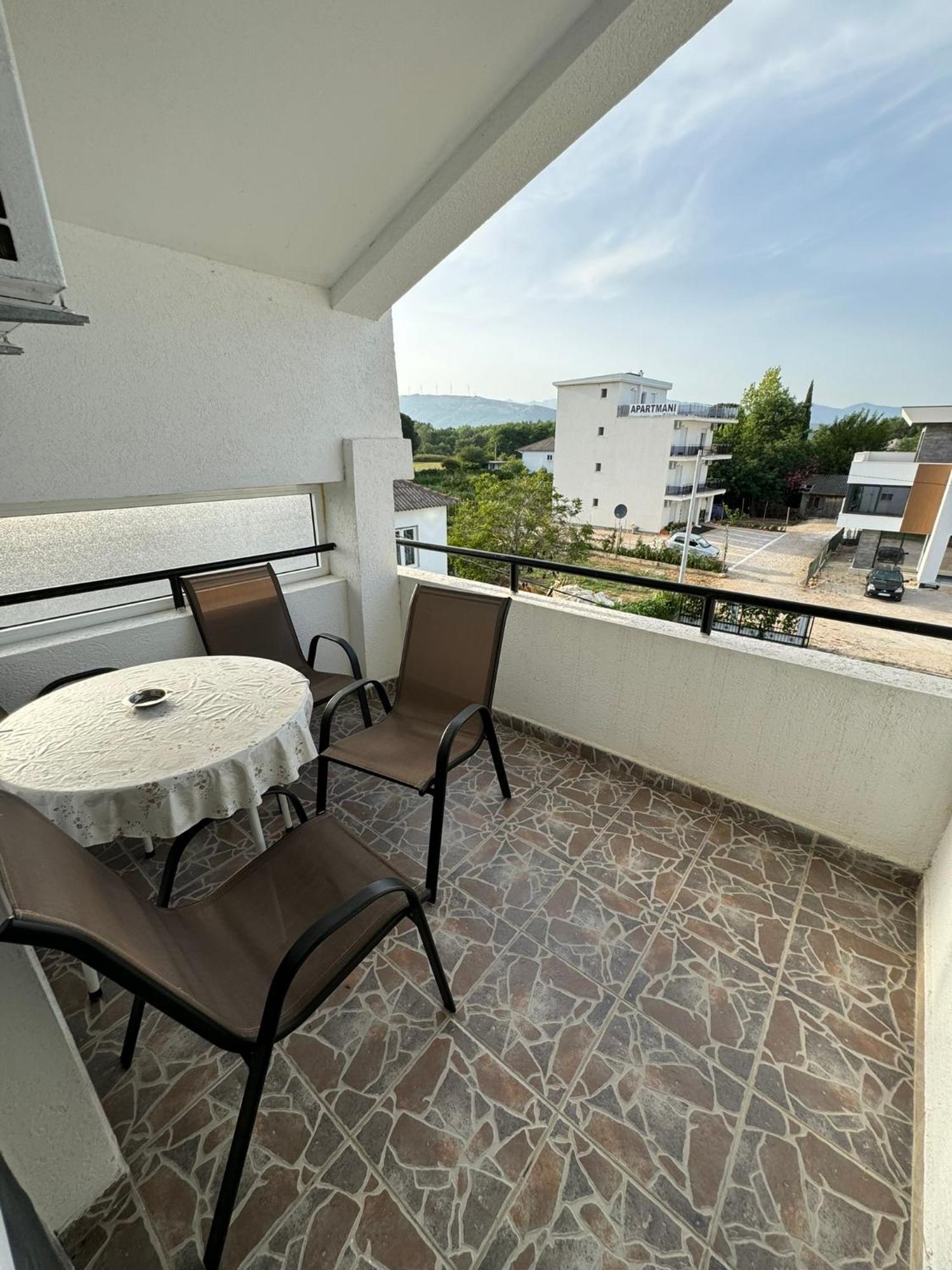 Berin Apartments Ulcinj Bagian luar foto