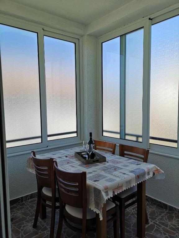 Berin Apartments Ulcinj Bagian luar foto