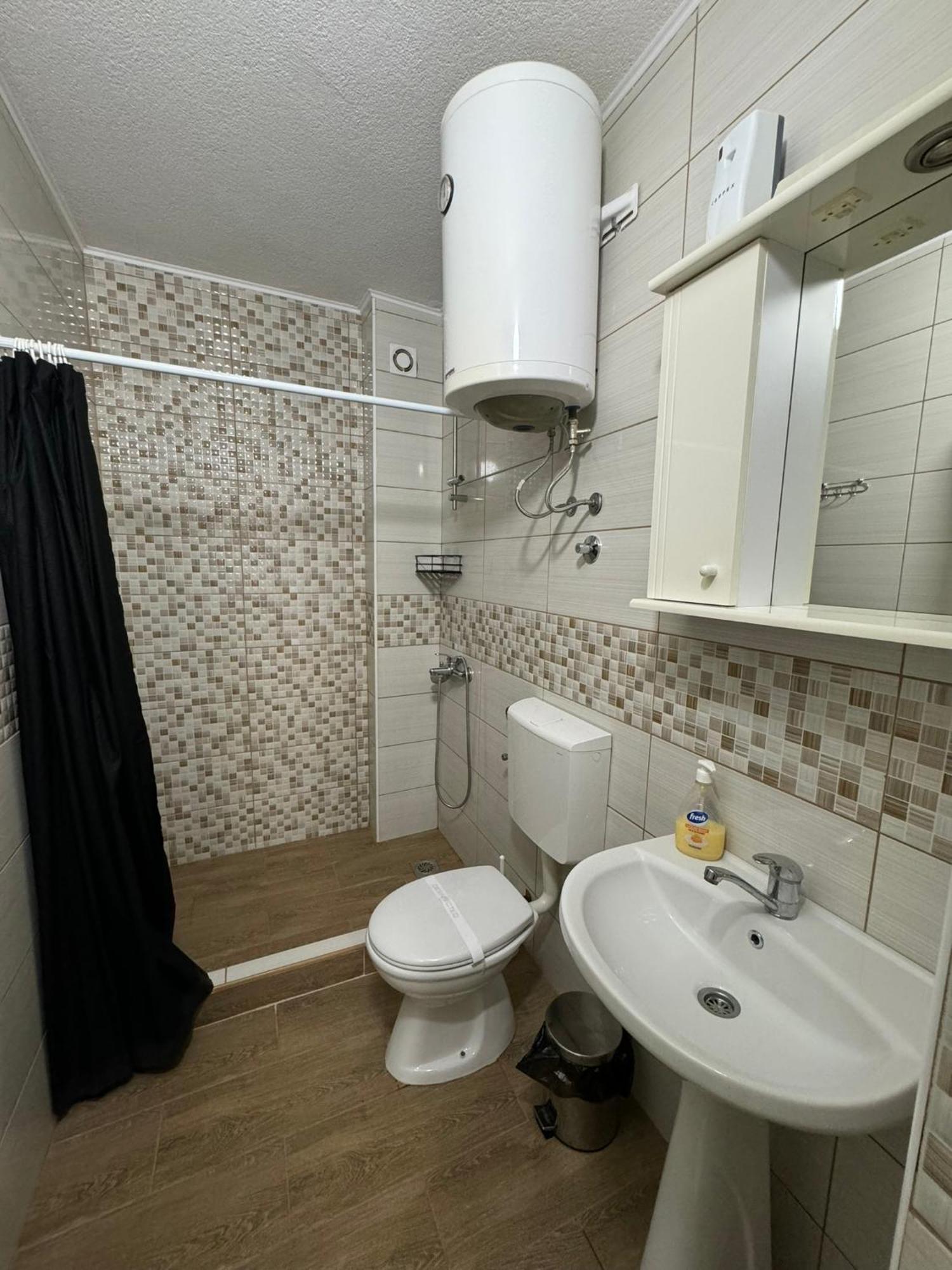Berin Apartments Ulcinj Bagian luar foto