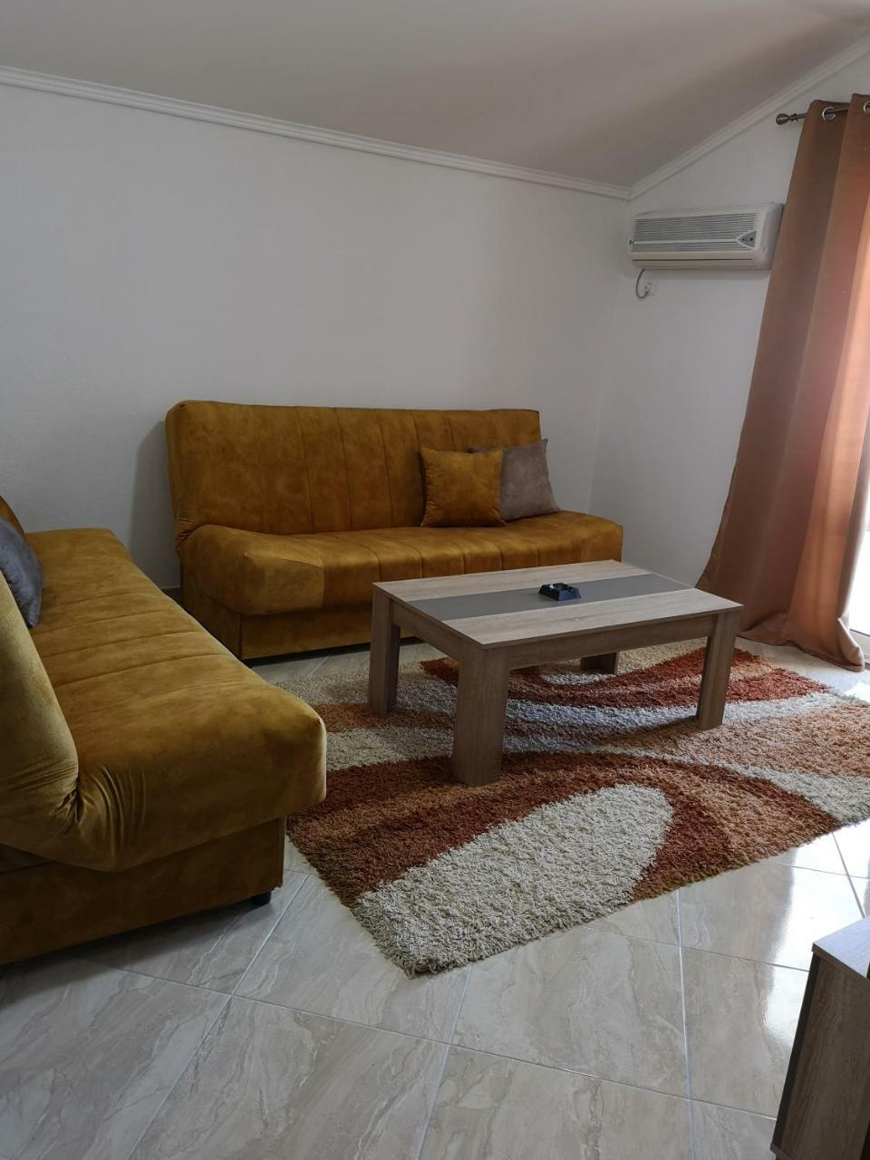 Berin Apartments Ulcinj Bagian luar foto